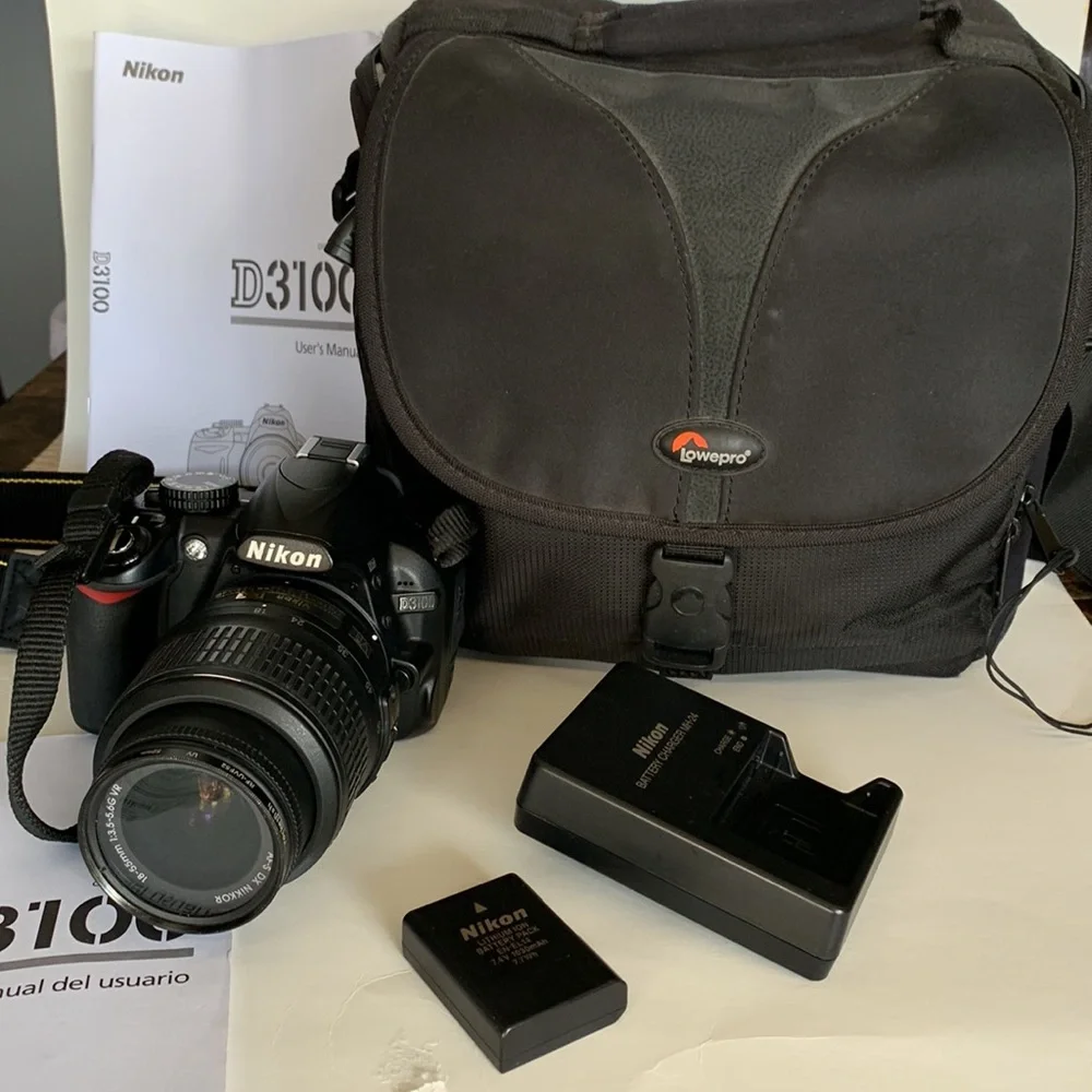 Nikon 3100 Digital Camera with lens